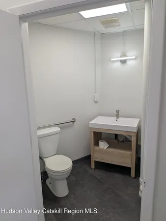 $1,800 | 3 Cedar Street, Kingston, NY 12401