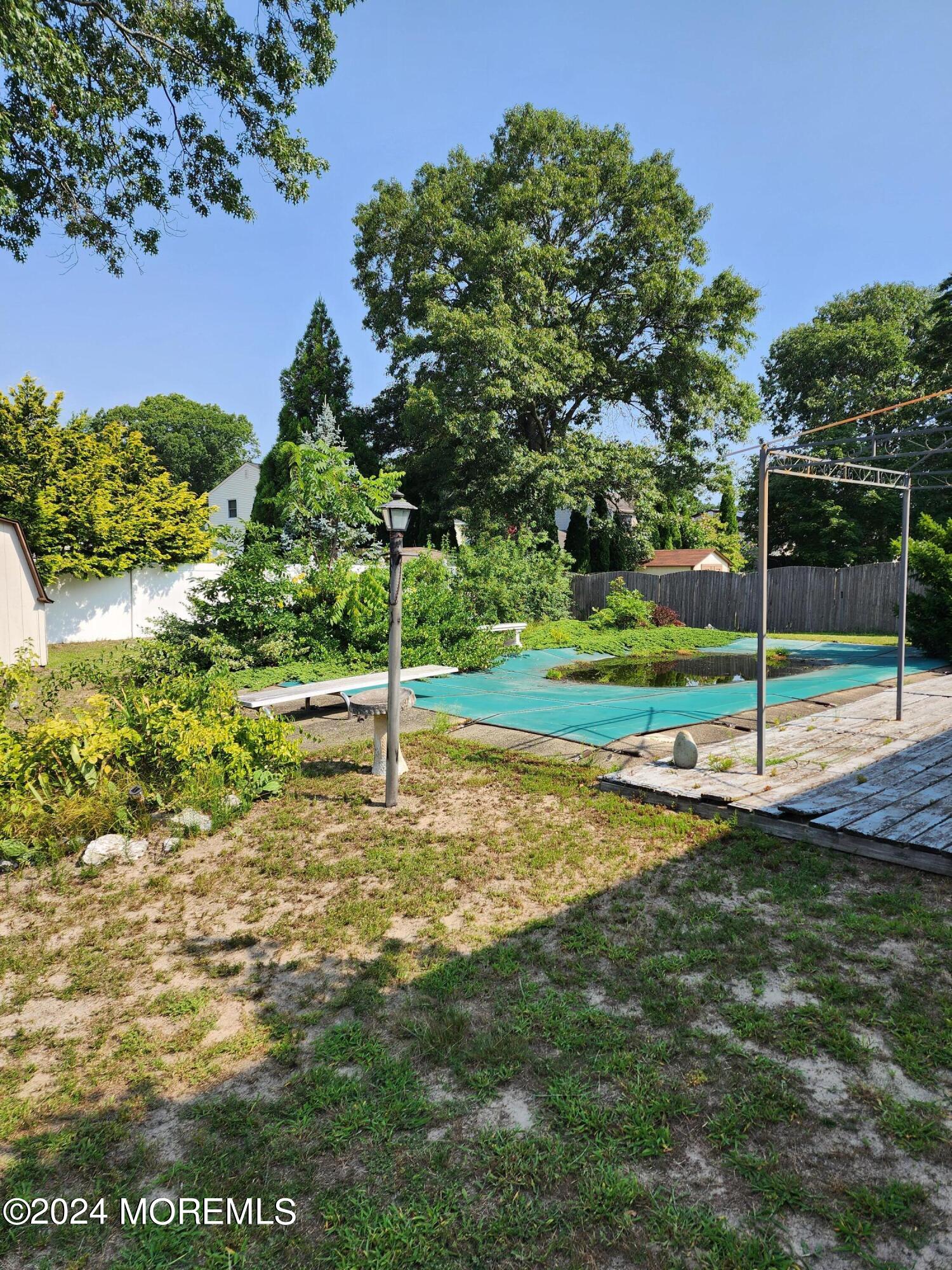 326 Emberly Road Brick, NJ 08723 - Photo 4 of 20 20240728_100357 (1)