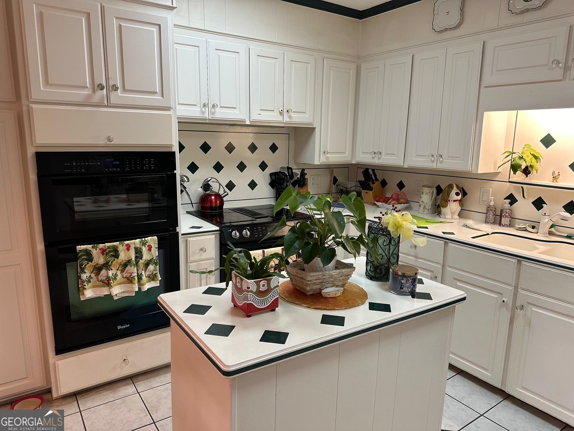 810 Stewart Avenue Union Point, GA 30669 - Photo 11 of 37