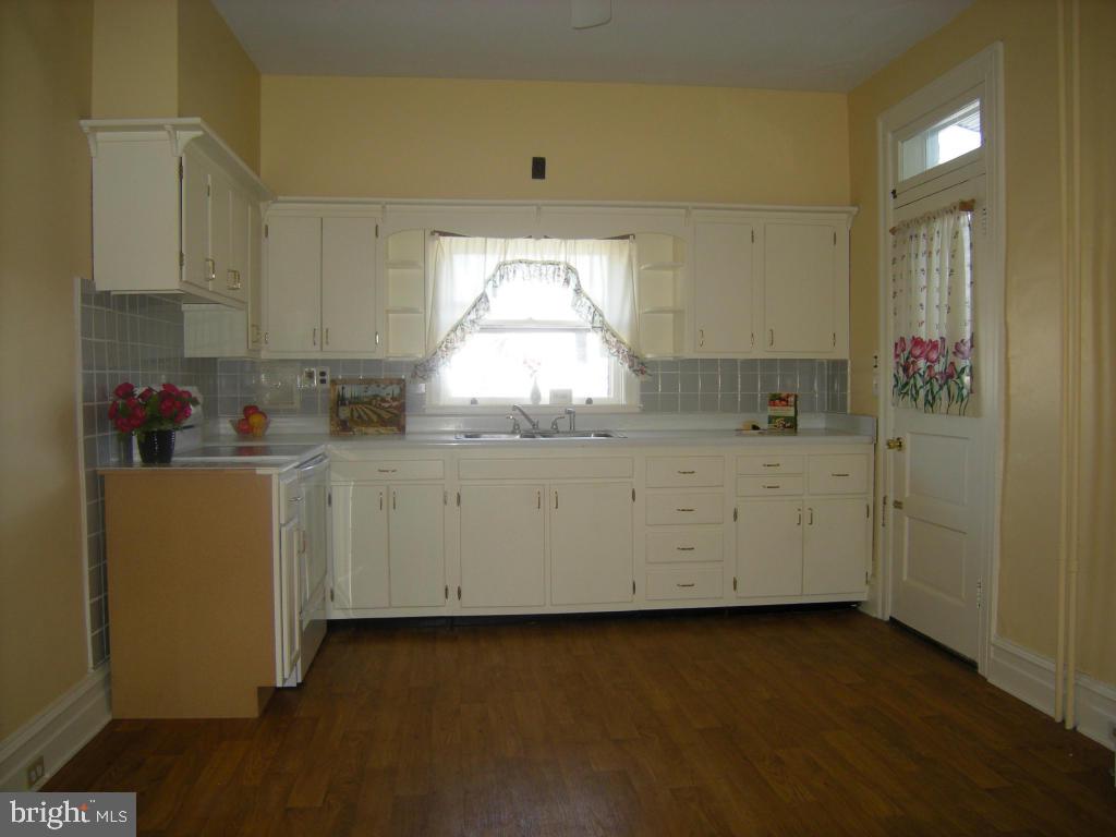 135 Ruby Street Lancaster, PA 17603 - Photo 7 of 24 Gallery Image 7