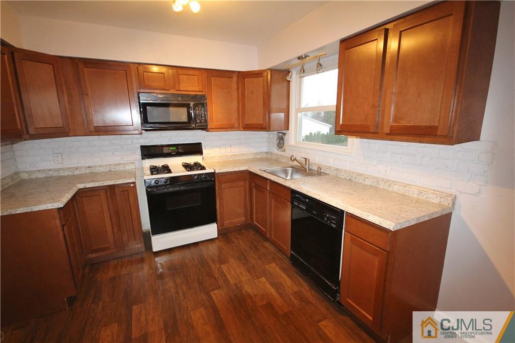 106 Riva Avenue Milltown, NJ 08850 - Photo 11 of 20 Gallery Image 11