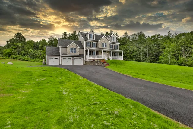 $1,150,000 | 2 Warren's Way, Brookline, NH 03033