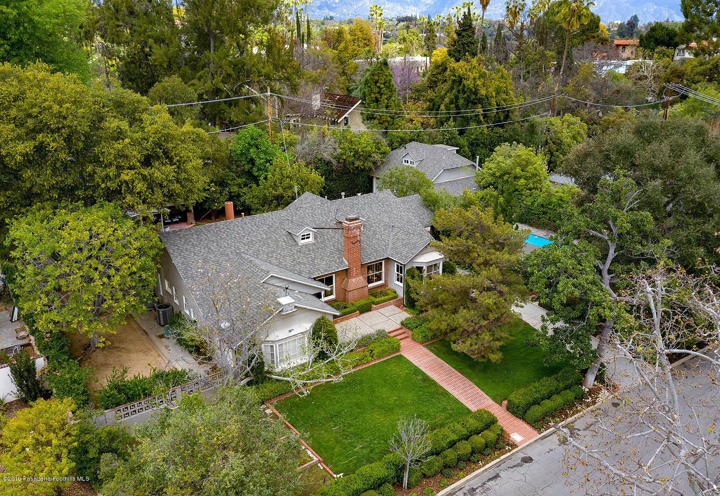 929 Mesa Verde Road Pasadena, CA 91105 - Photo 3 of 4 an aerial view of residential house with outdoor space