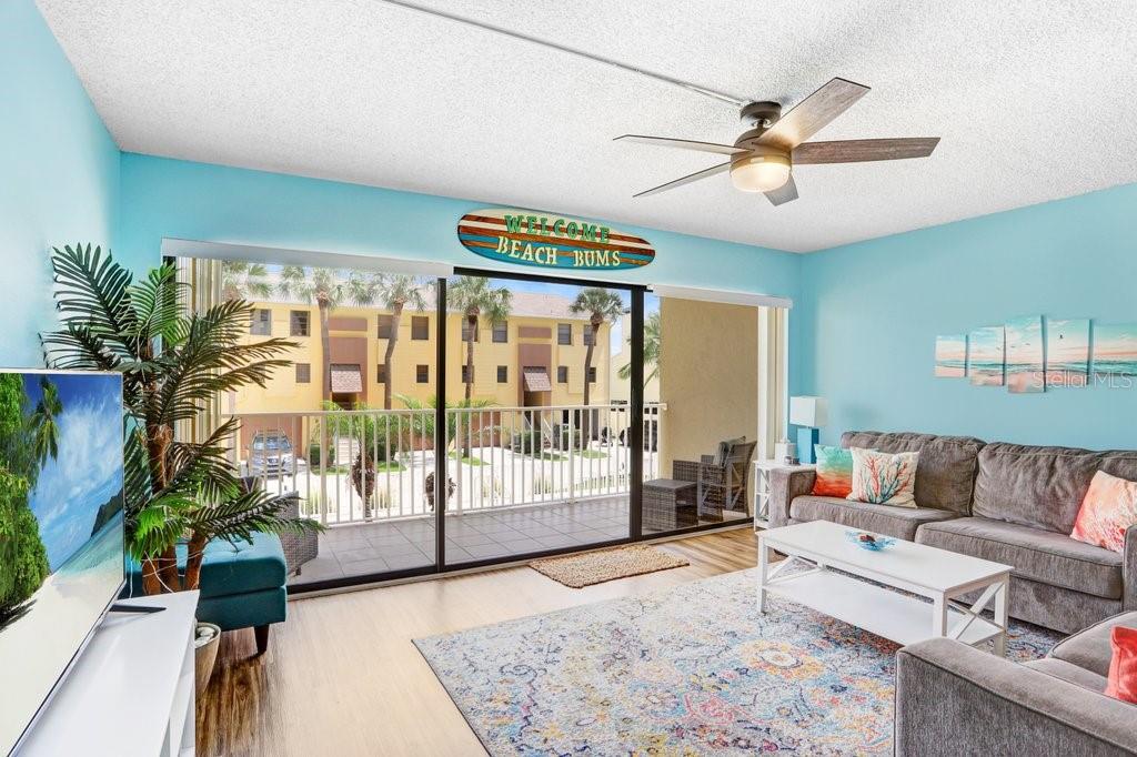 314 Windrush Boulevard, Unit 12 Indian Rocks Beach, FL 33785 - Photo 7 of 39