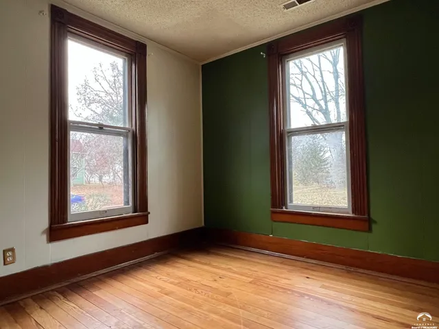 $149,900 | 1220 New York Street, Lawrence, KS 66044