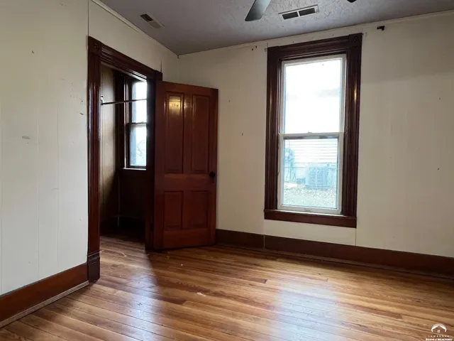 $149,900 | 1220 New York Street, Lawrence, KS 66044