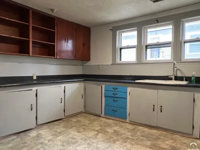 $149,900 | 1220 New York Street, Lawrence, KS 66044