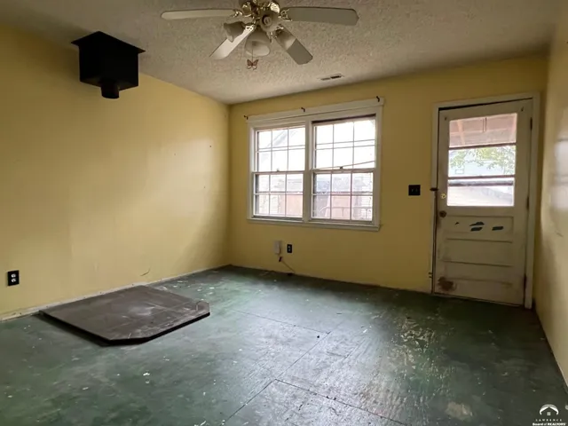 $149,900 | 1220 New York Street, Lawrence, KS 66044