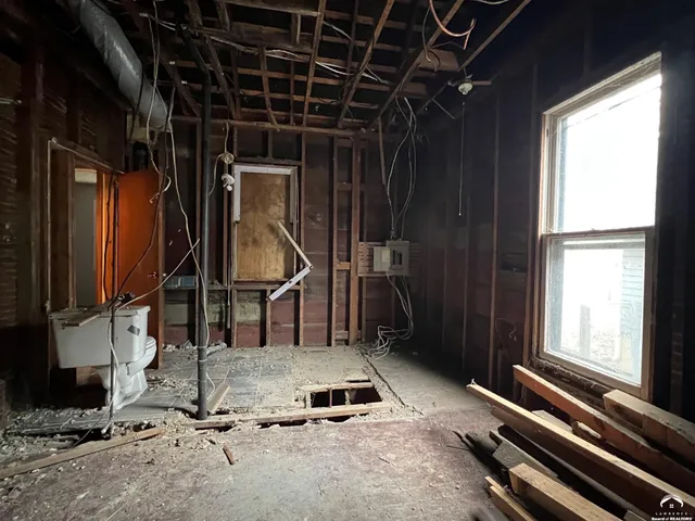 $149,900 | 1220 New York Street, Lawrence, KS 66044