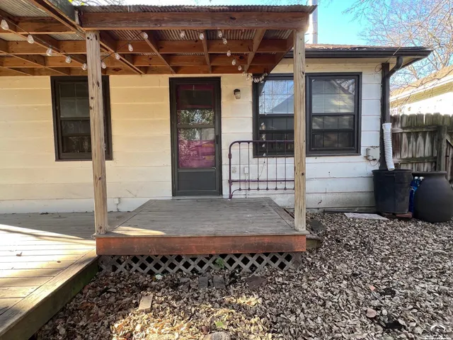 $149,900 | 1220 New York Street, Lawrence, KS 66044