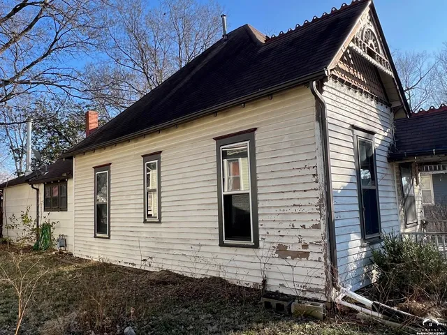 $149,900 | 1220 New York Street, Lawrence, KS 66044