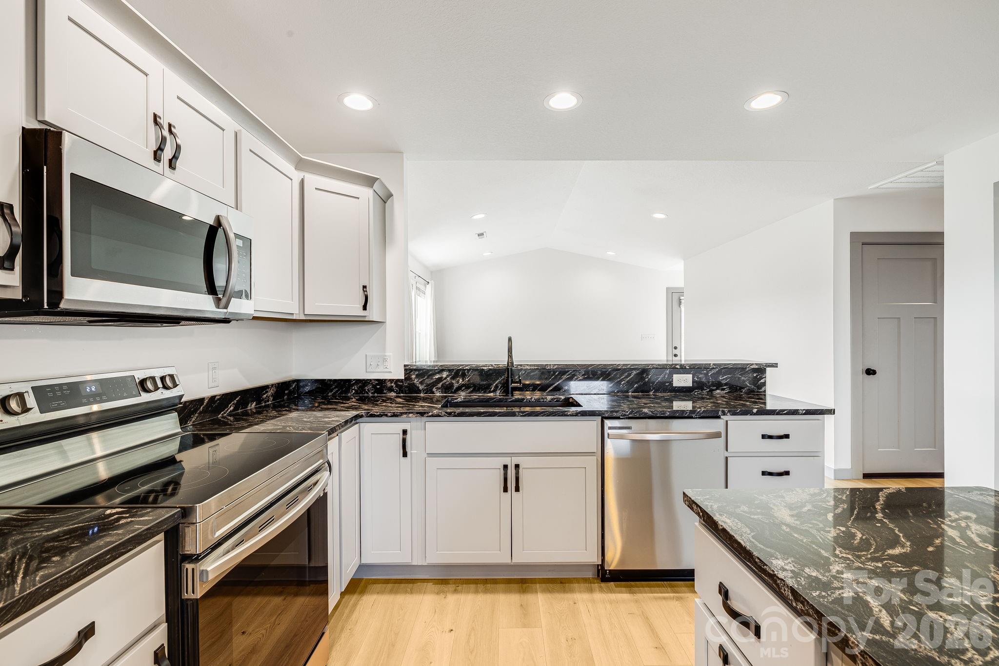 1021 Alexander Road Leicester, NC 28748 - Photo 10 of 34