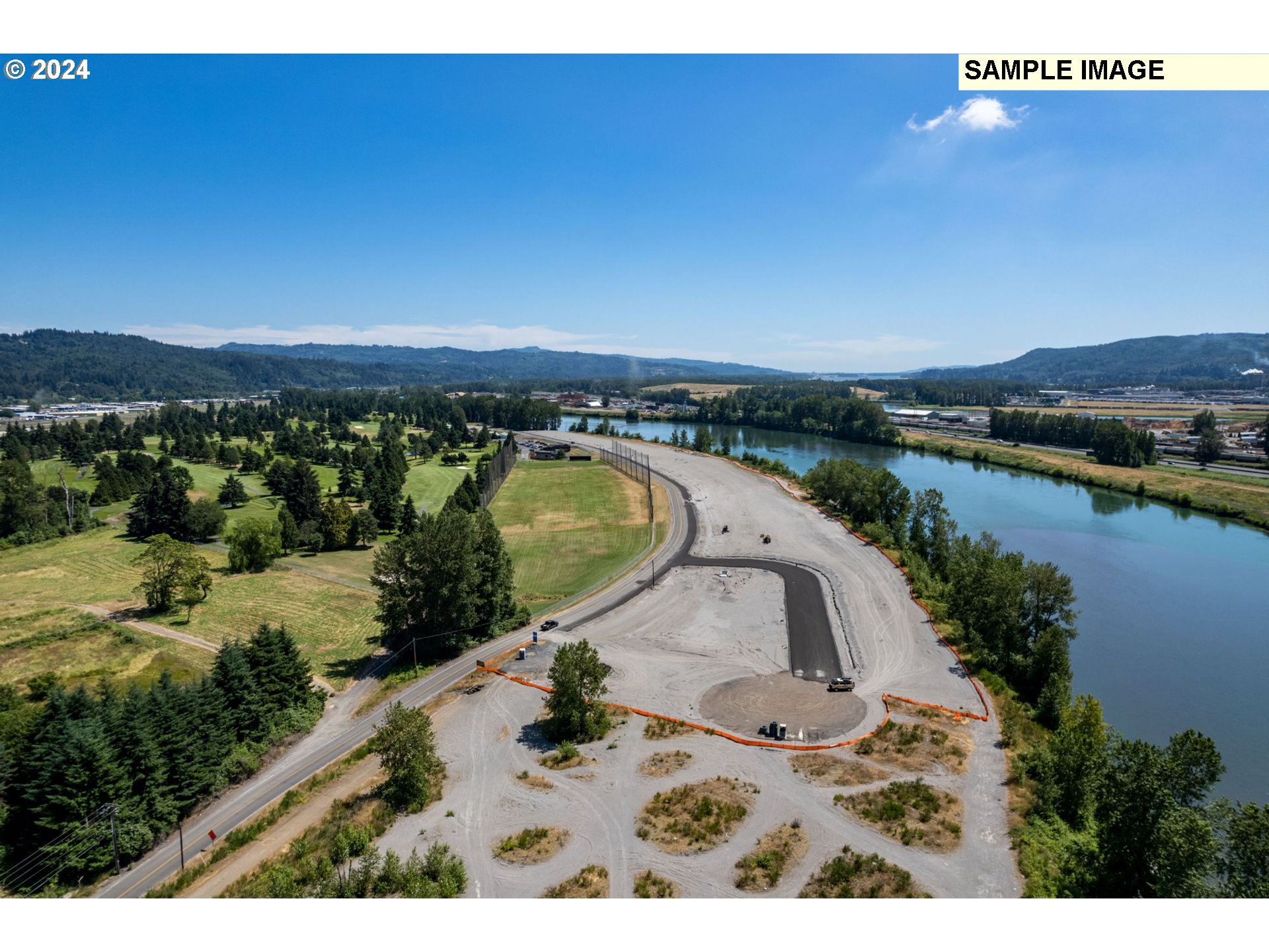 2068 South River Road Kelso, WA 98626 - Photo 3 of 15
