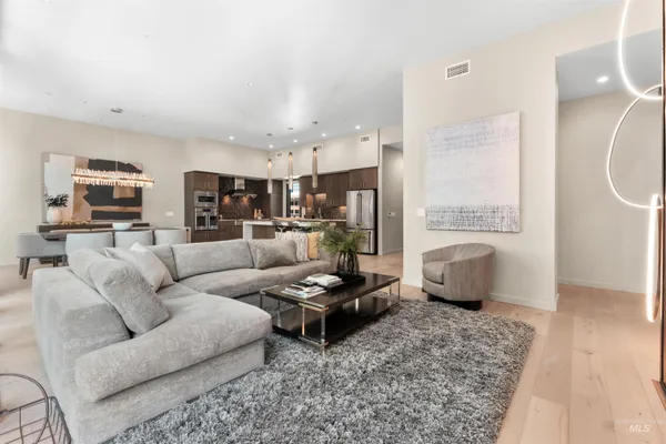 $1,742,000 | 119 South 10th Street, Unit 605, Boise, ID 83702