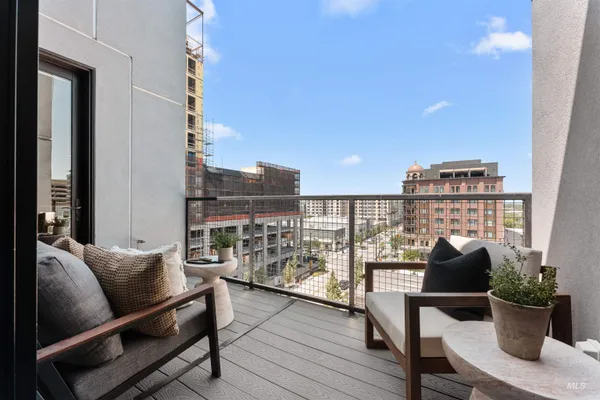 $1,742,000 | 119 South 10th Street, Unit 605, Boise, ID 83702