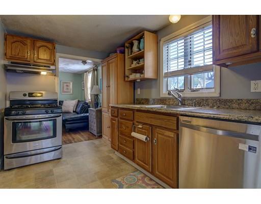 136 Burnham Road Lowell, MA 01852 - Photo 11 of 28 Gallery Image 11