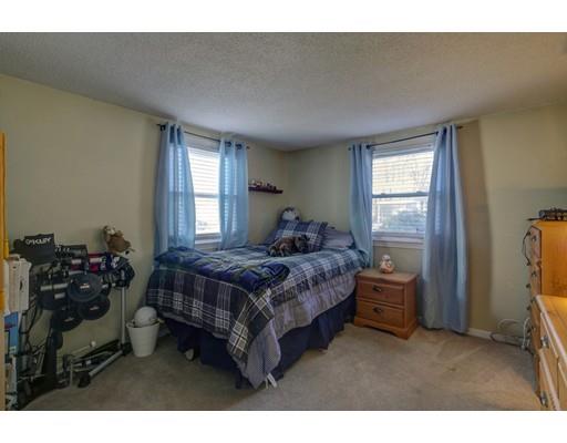 136 Burnham Road Lowell, MA 01852 - Photo 16 of 28 Gallery Image 16