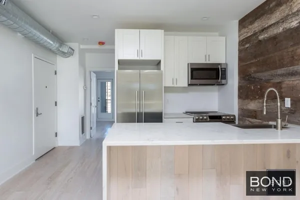 $4,600 | 11-49 Welling Court, Unit 3 | Astoria