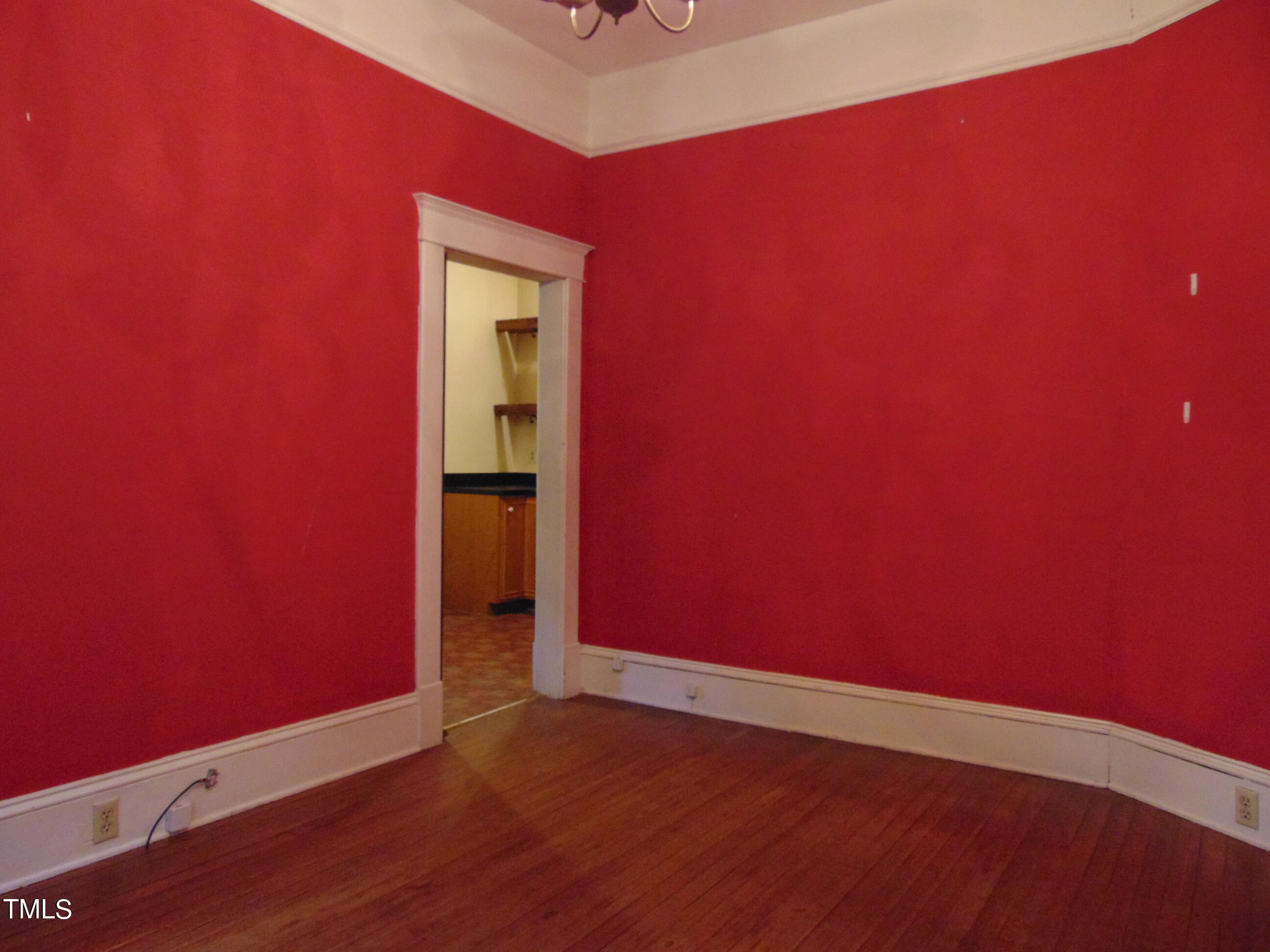 215 Woodburn Road Raleigh, NC 27605 - Photo 29 of 58 DSC02926
