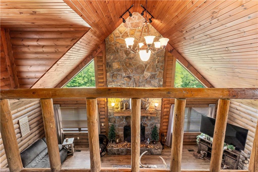937 Quebec Road Farmington, PA 15437 - Photo 5 of 49