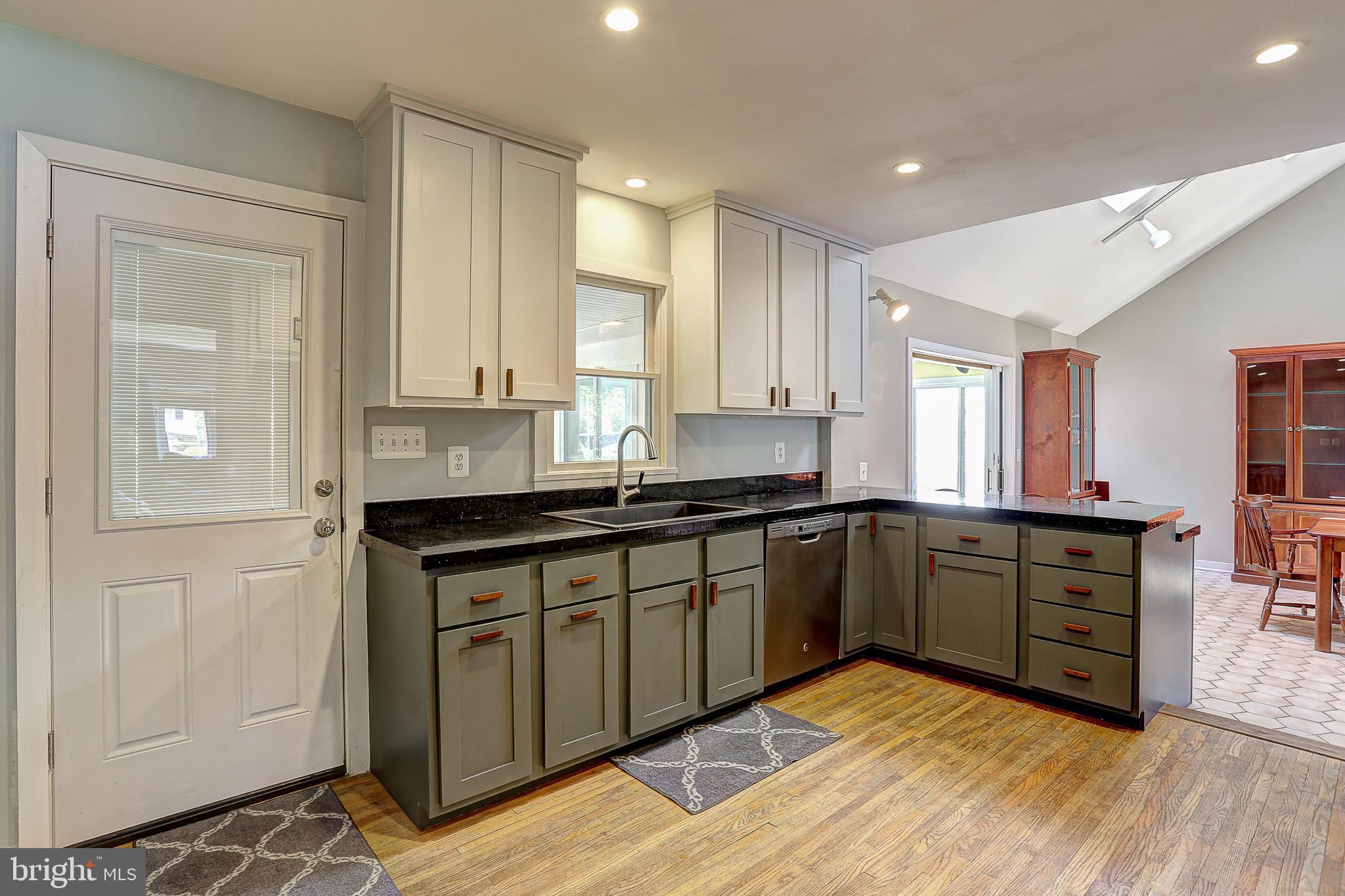 1623 Colony Road Pasadena, MD 21122 - Photo 7 of 46 Gallery Image 7