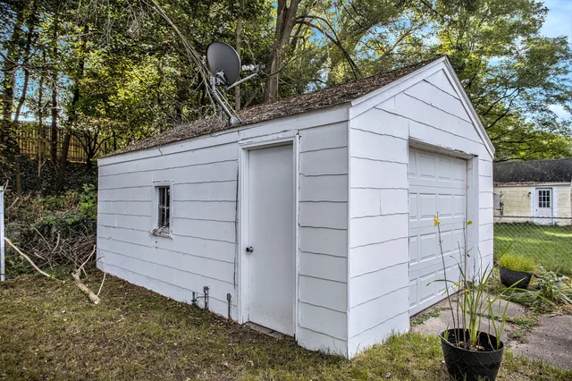 $60,000 | 42 Althea Avenue, Battle Creek, MI 49037