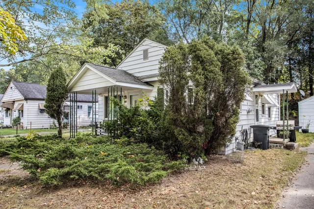 $60,000 | 42 Althea Avenue, Battle Creek, MI 49037