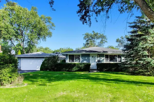 $595,000 | 3136 Bellwood Lane, Glenview, IL 60026