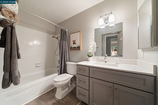 $230,000 | 320 North Civic Drive, Unit 407, Walnut Creek, CA 94596