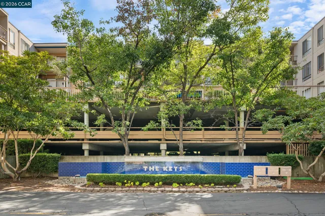 $230,000 | 320 North Civic Drive, Unit 407, Walnut Creek, CA 94596