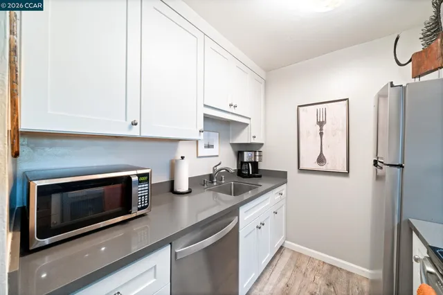 $230,000 | 320 North Civic Drive, Unit 407, Walnut Creek, CA 94596