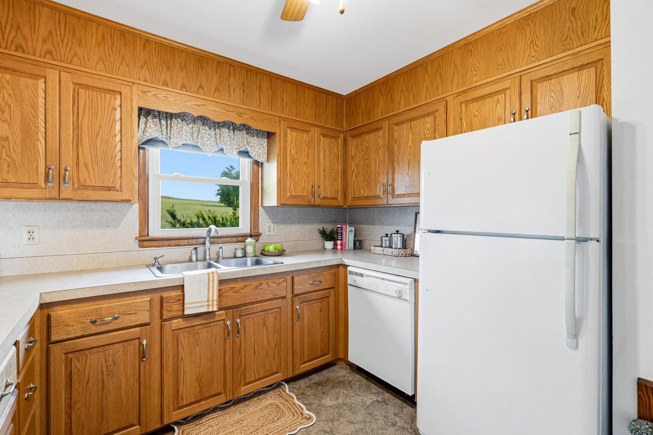 2457 Eversole Road Harrisonburg, VA 22802 - Photo 23 of 60