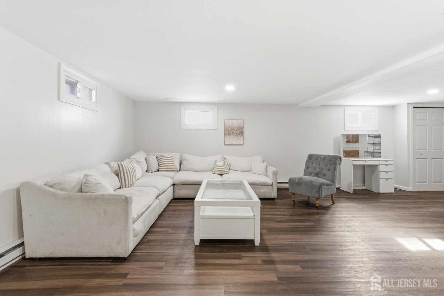 219 Plainfield Road Edison, NJ 08820 - Photo 27 of 41