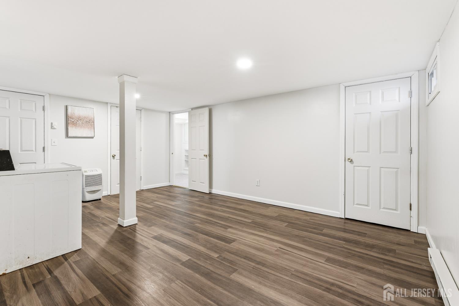 219 Plainfield Road Edison, NJ 08820 - Photo 33 of 41