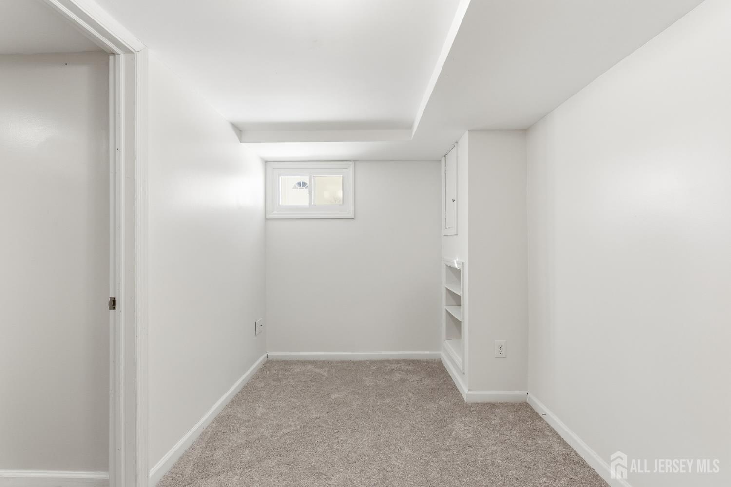 219 Plainfield Road Edison, NJ 08820 - Photo 34 of 41