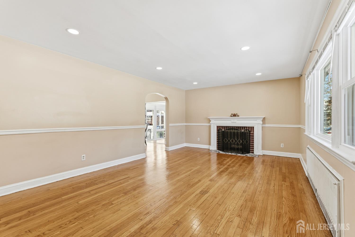 219 Plainfield Road Edison, NJ 08820 - Photo 6 of 41