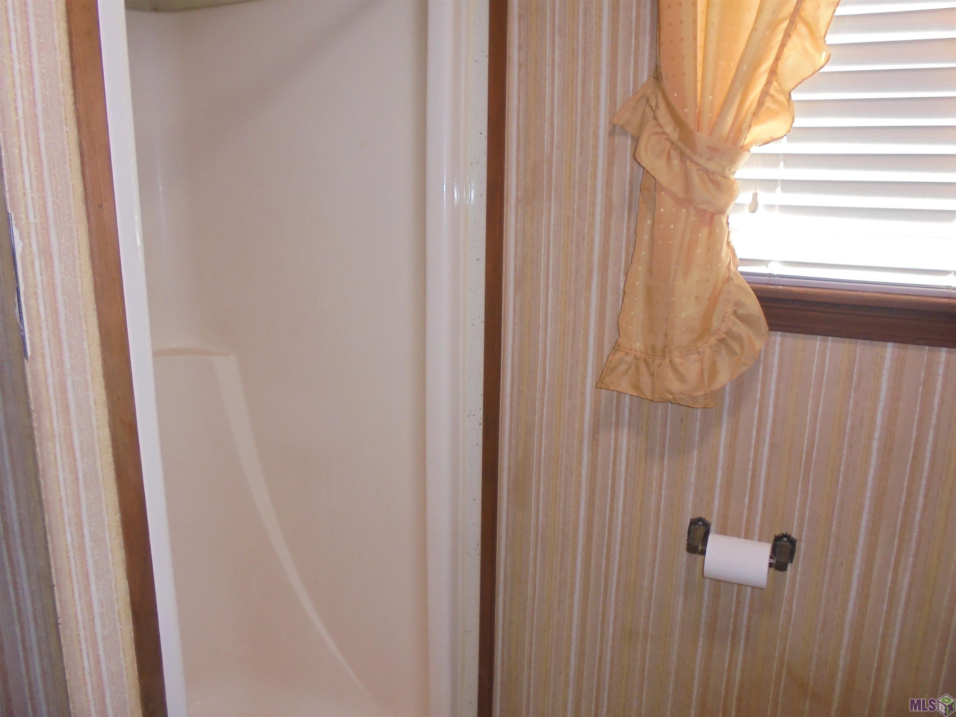 2411 Valley Street Baton Rouge, LA 70808 - Photo 2 of 7