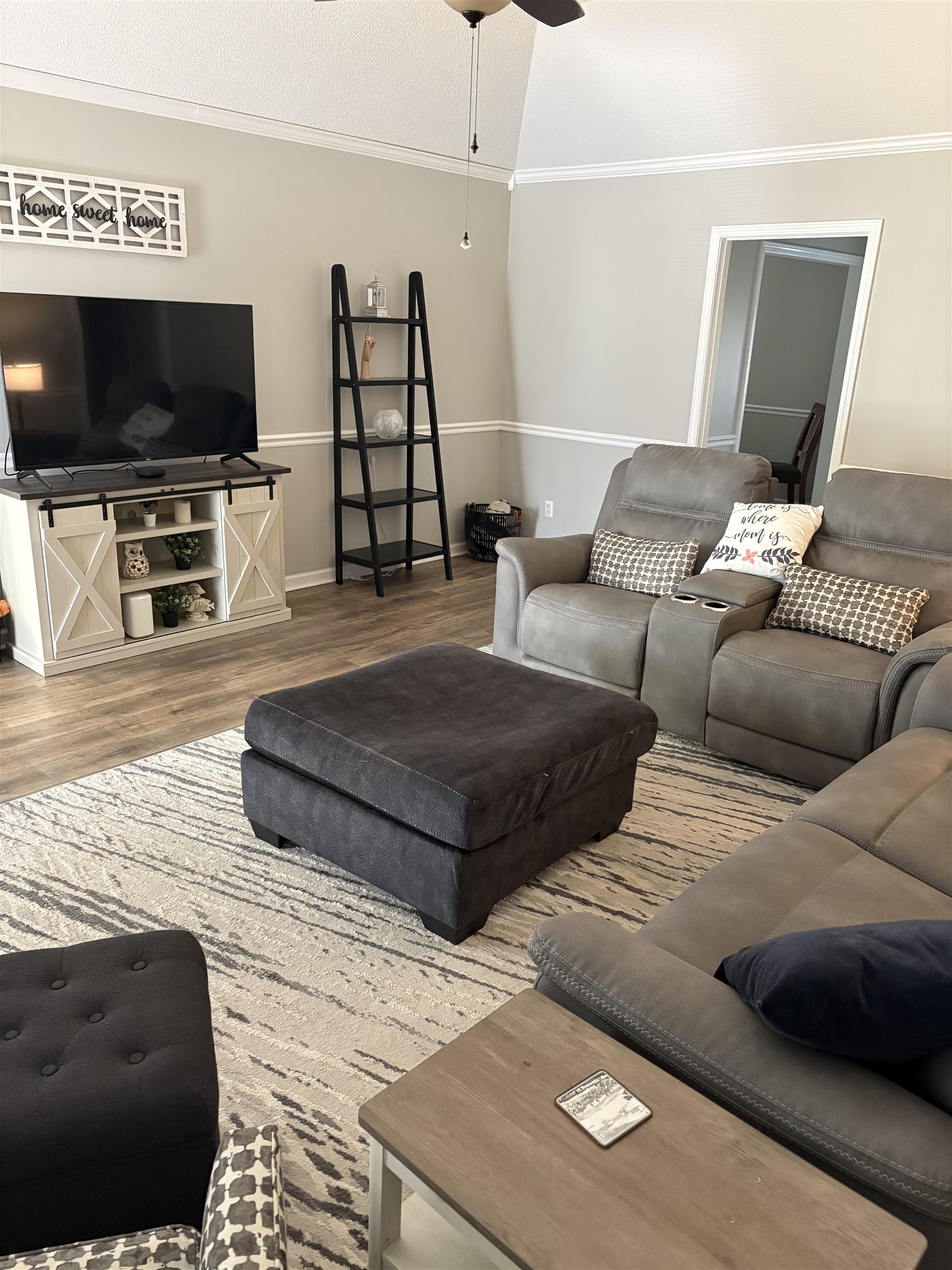 488 Old Collierville Arlington Road Collierville, TN 38017 - Photo 4 of 23 a living room with furniture and a flat screen tv