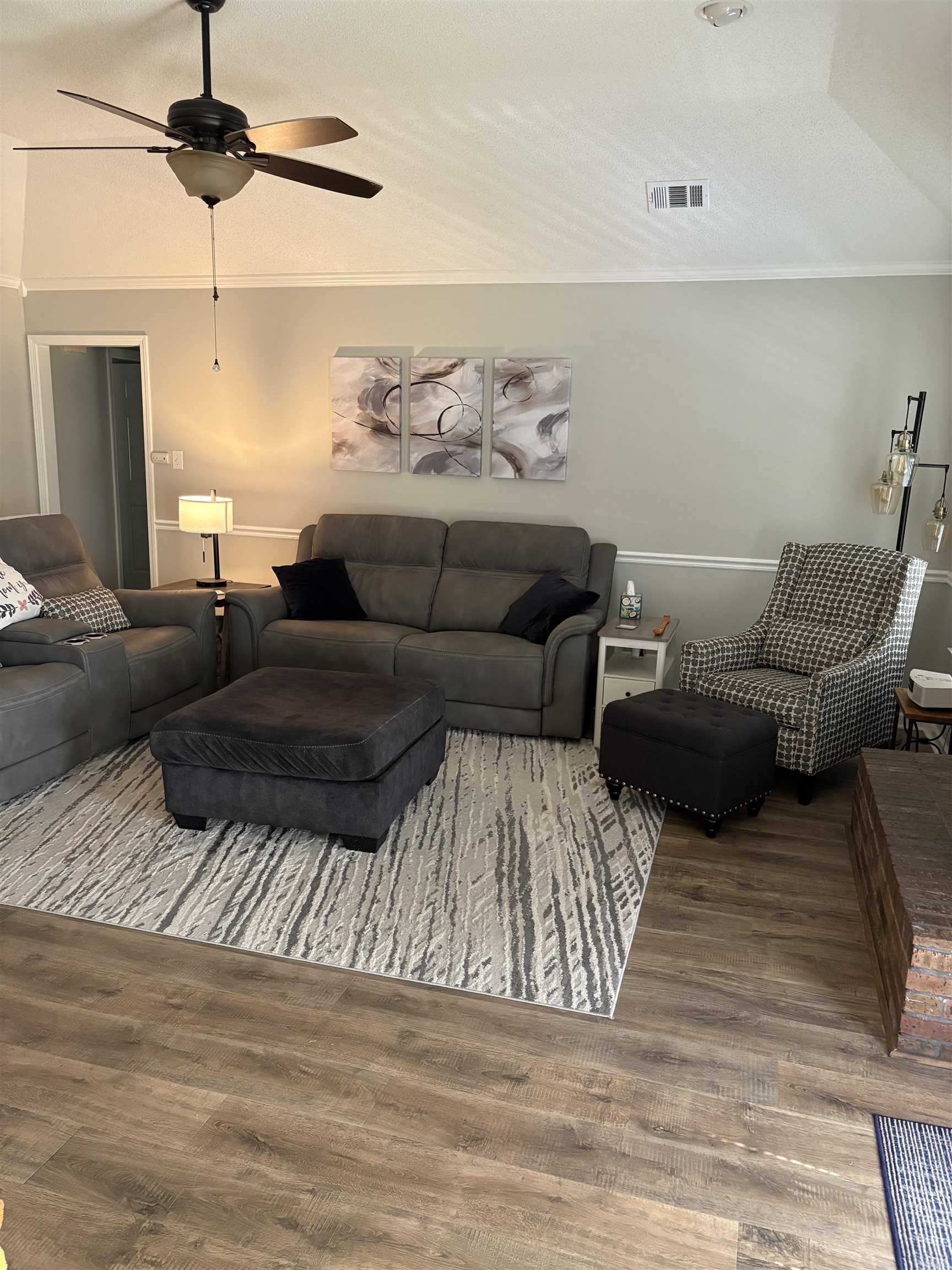 488 Old Collierville Arlington Road Collierville, TN 38017 - Photo 5 of 23 a living room with furniture