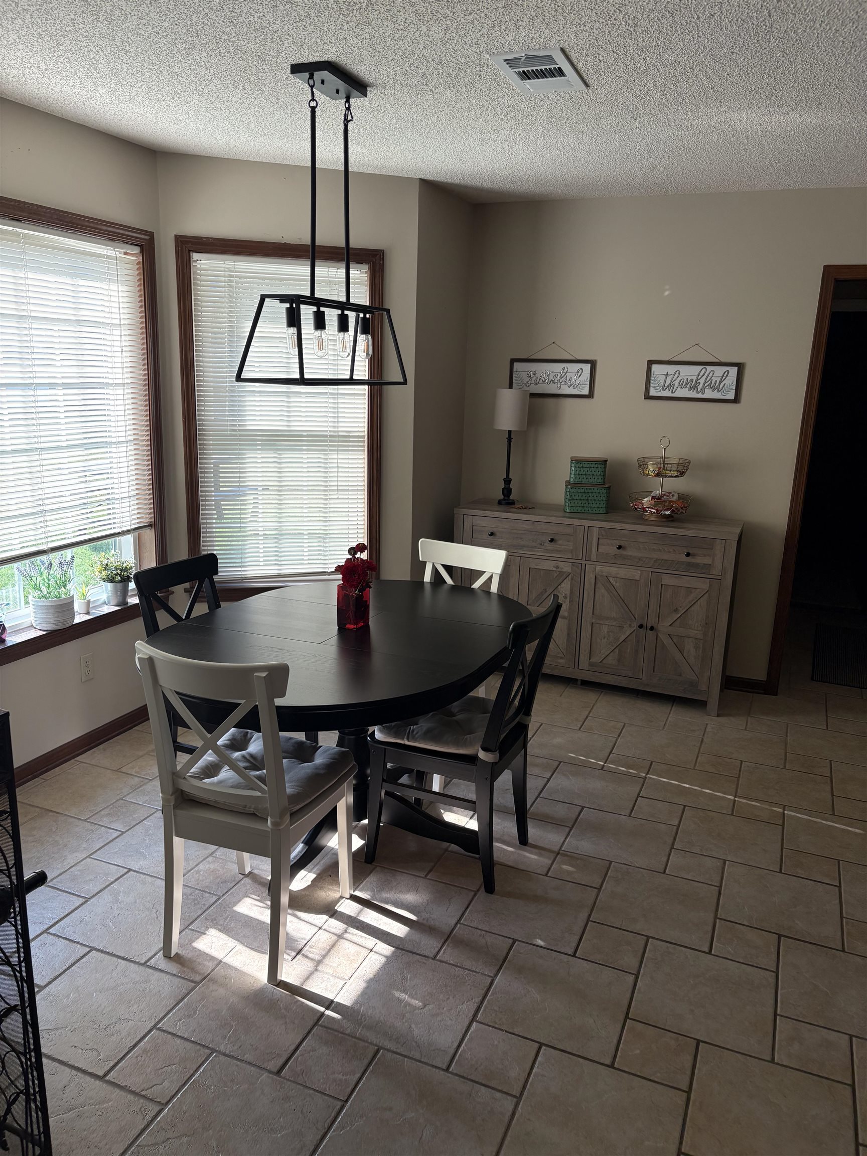 488 Old Collierville Arlington Road Collierville, TN 38017 - Photo 8 of 23 a view of a dining room with furniture