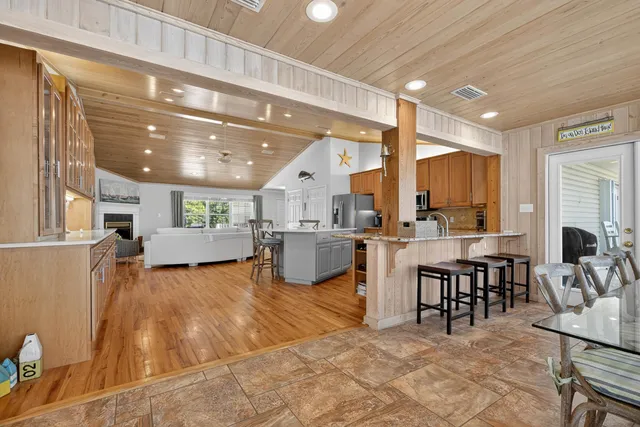 $899,000 | 2606 Highway 98, Carrabelle, FL 32322