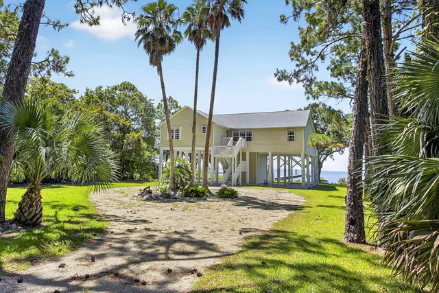 $899,000 | 2606 Highway 98, Carrabelle, FL 32322