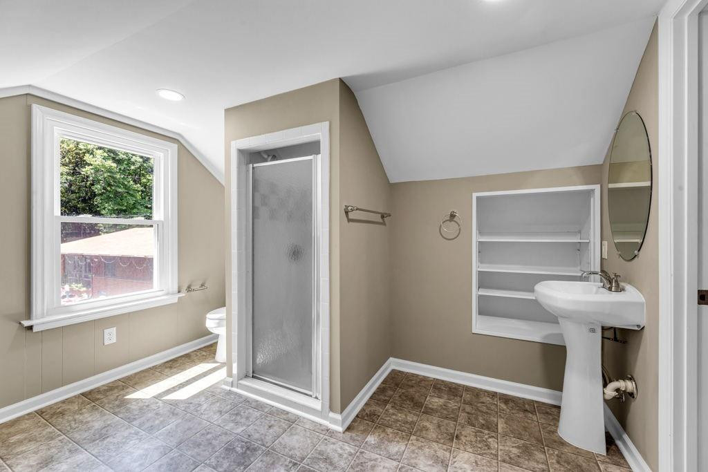 827 Edgemont Road Greensboro, NC 27406 - Photo 20 of 26 Gallery Image 20