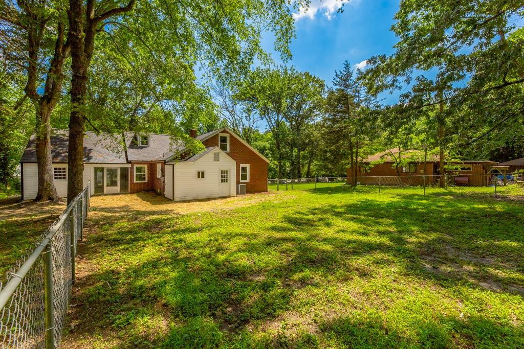 827 Edgemont Road Greensboro, NC 27406 - Photo 24 of 26 Gallery Image 24