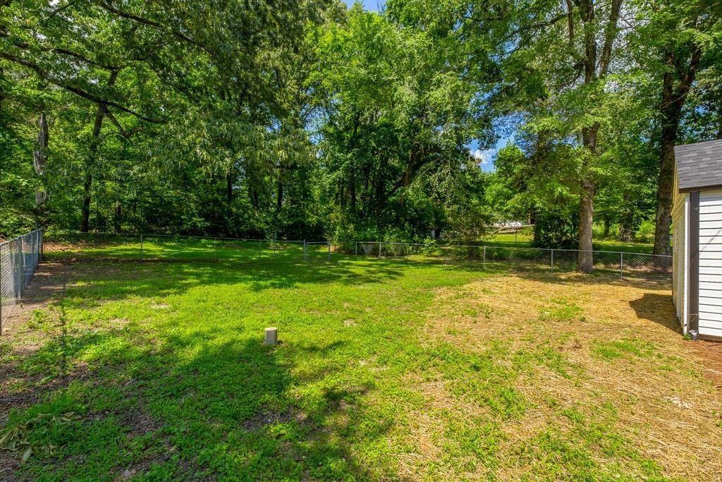 827 Edgemont Road Greensboro, NC 27406 - Photo 26 of 26 Gallery Image 26
