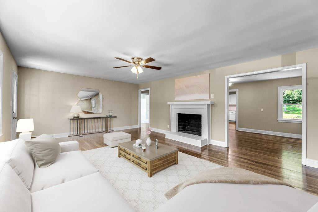 827 Edgemont Road Greensboro, NC 27406 - Photo 6 of 26 Gallery Image 6