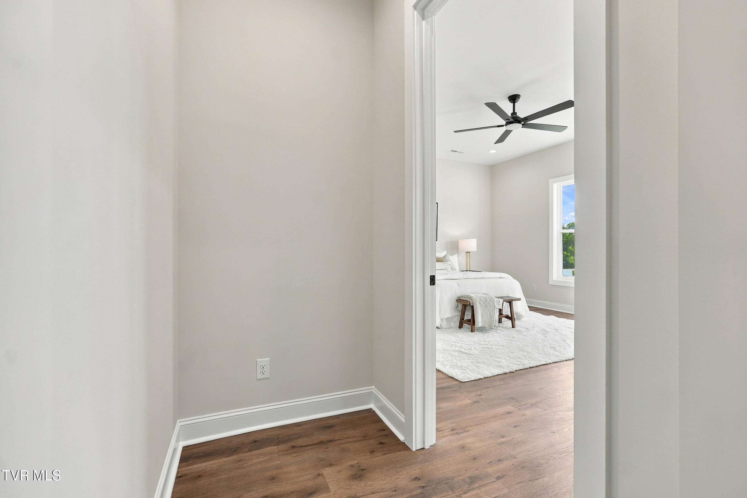 880 Granby Road Kingsport, TN 37660 - Photo 22 of 62 22_880 granby rd-32