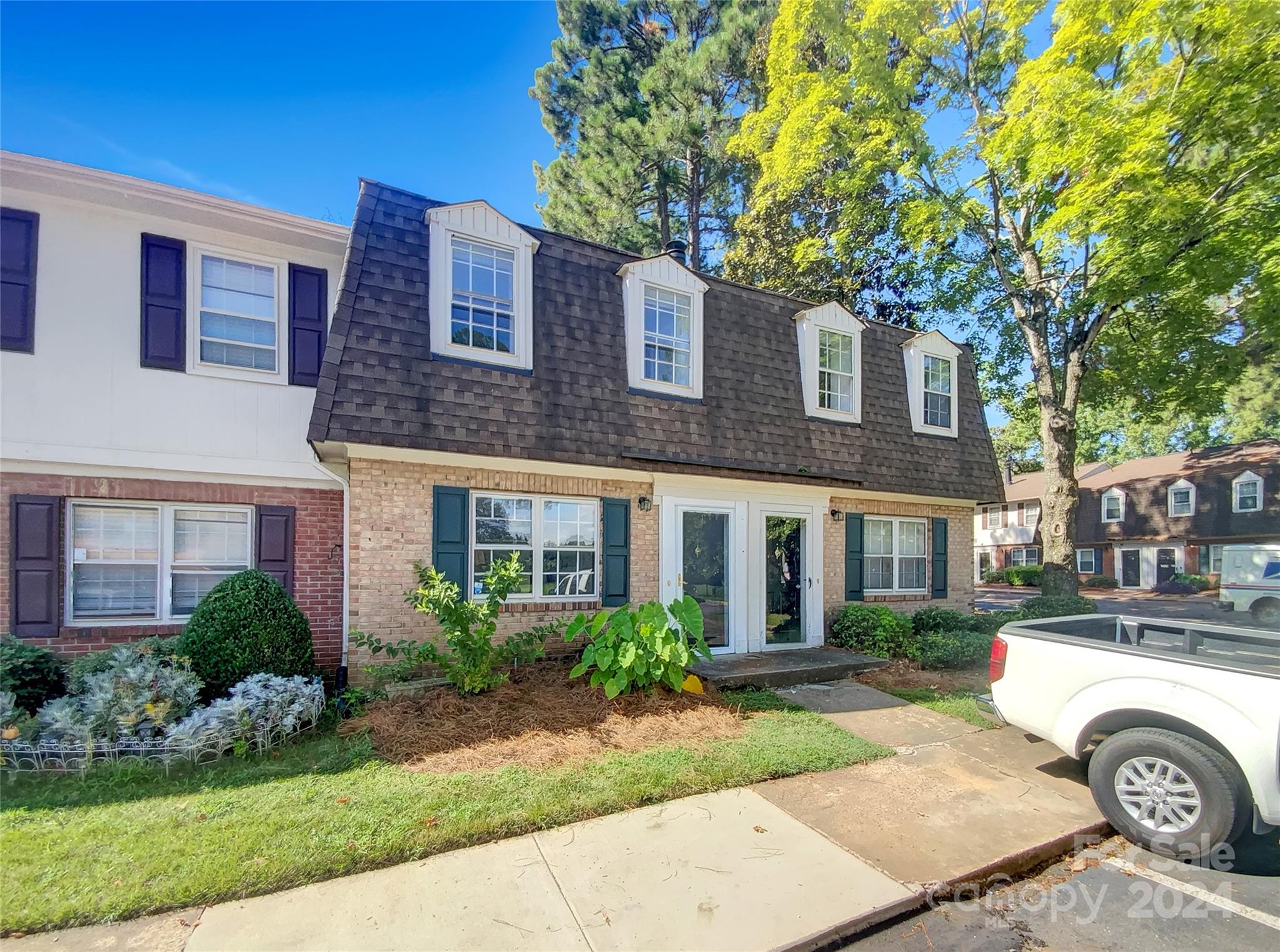 5807 Hunting Ridge Lane, Unit E Charlotte, NC 28212 - Photo 2 of 15 Gallery Image 2