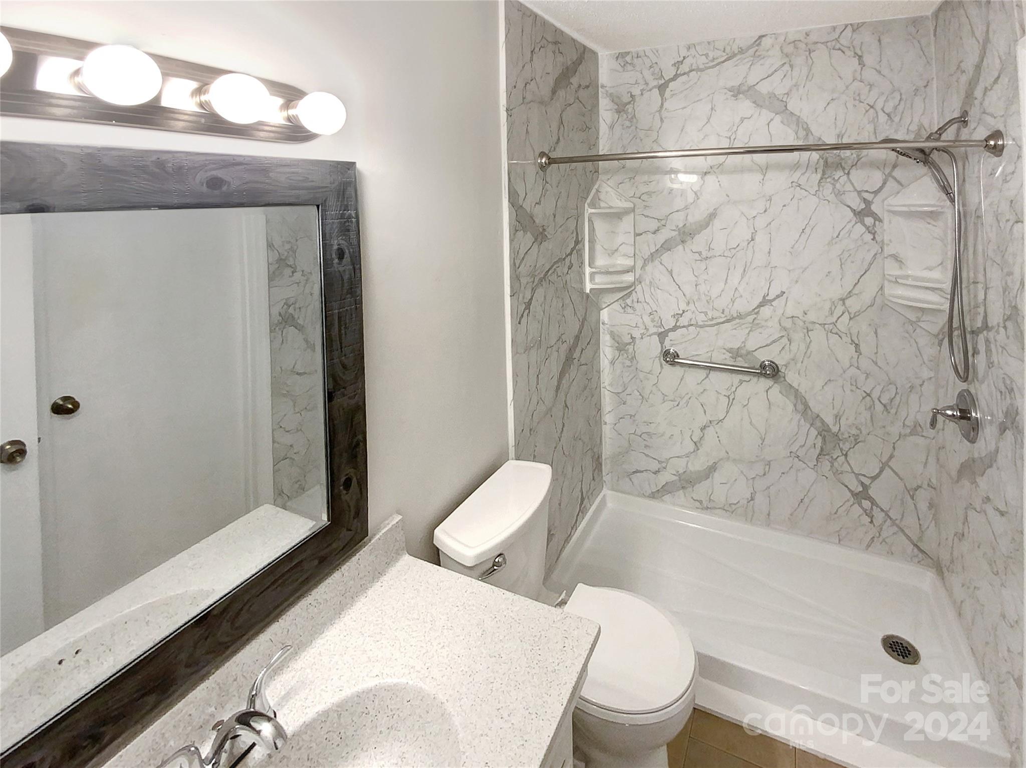 5807 Hunting Ridge Lane, Unit E Charlotte, NC 28212 - Photo 6 of 15 Gallery Image 6
