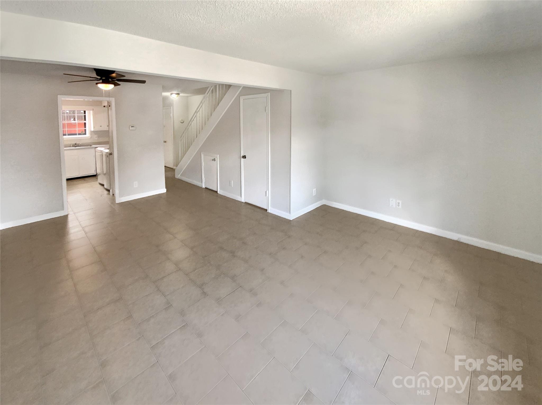 5807 Hunting Ridge Lane, Unit E Charlotte, NC 28212 - Photo 8 of 15 Gallery Image 8